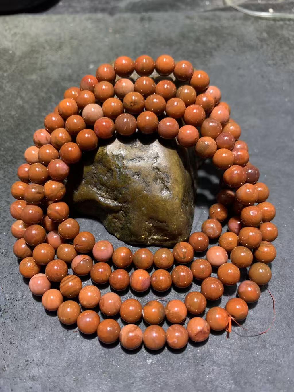 柿子红南红玛瑙多圈手串一条，