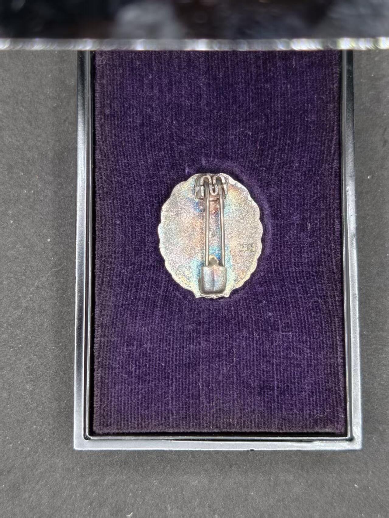 凯旋世界勋赏（持续上新中）（第22期新年大拍）（欢迎送拍）（对拍品有疑问请询问客服，不接受到手刀，出价默认拍品品相。请认真阅读拍卖规则！出价默认已认可！）（收到货请录制开箱视频，无视频概不处理问题。）