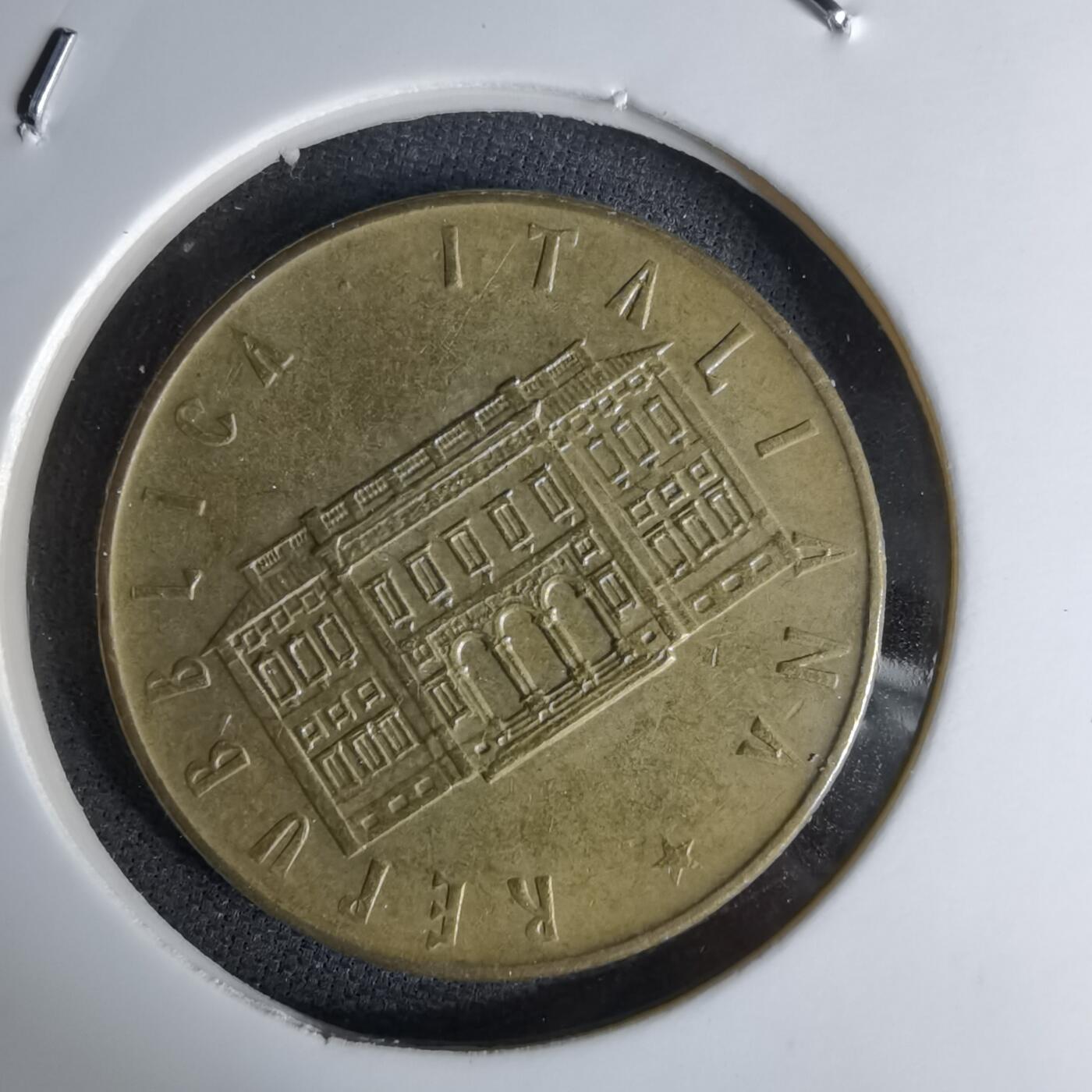 沼泽如烟--第998场 意大利1981年200里拉纪念币