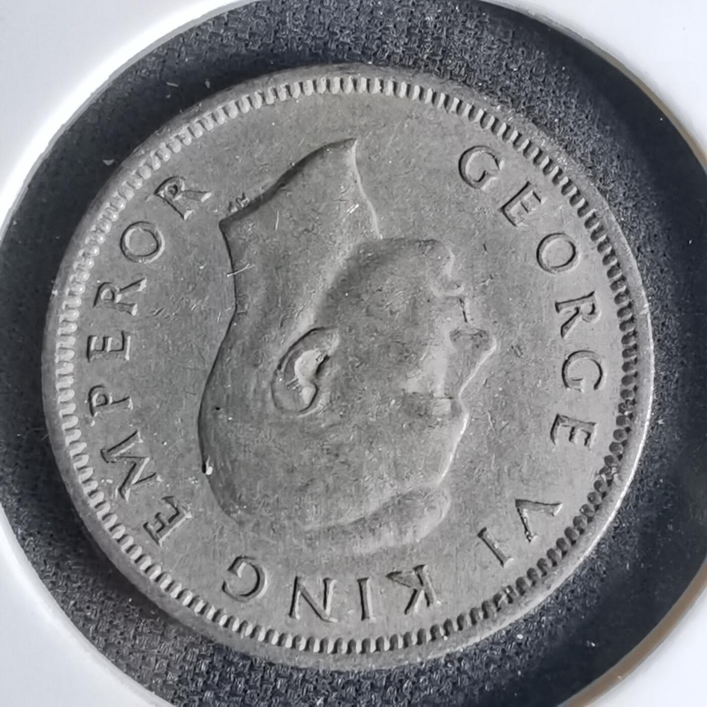 沼泽如烟--第998场 新西兰1947年6便士