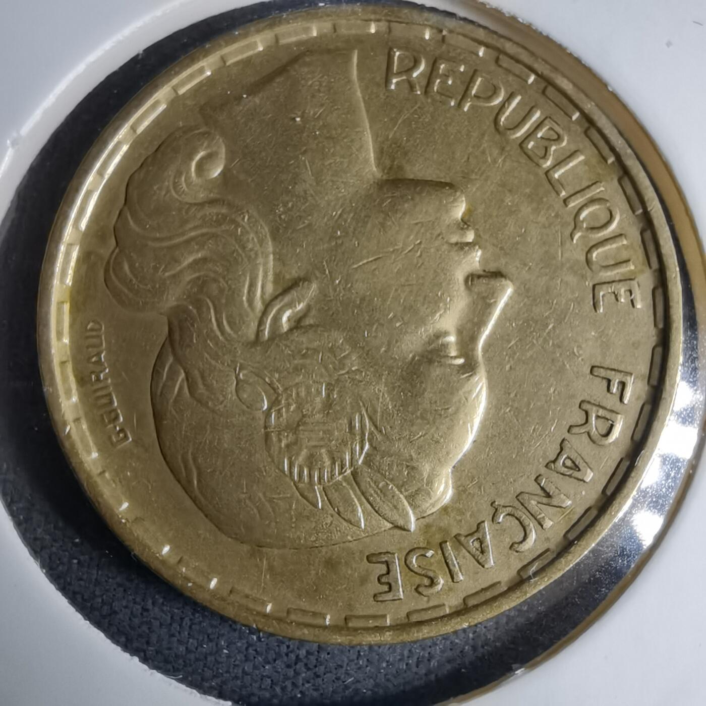 沼泽如烟--第997场 法国1952年50法郎