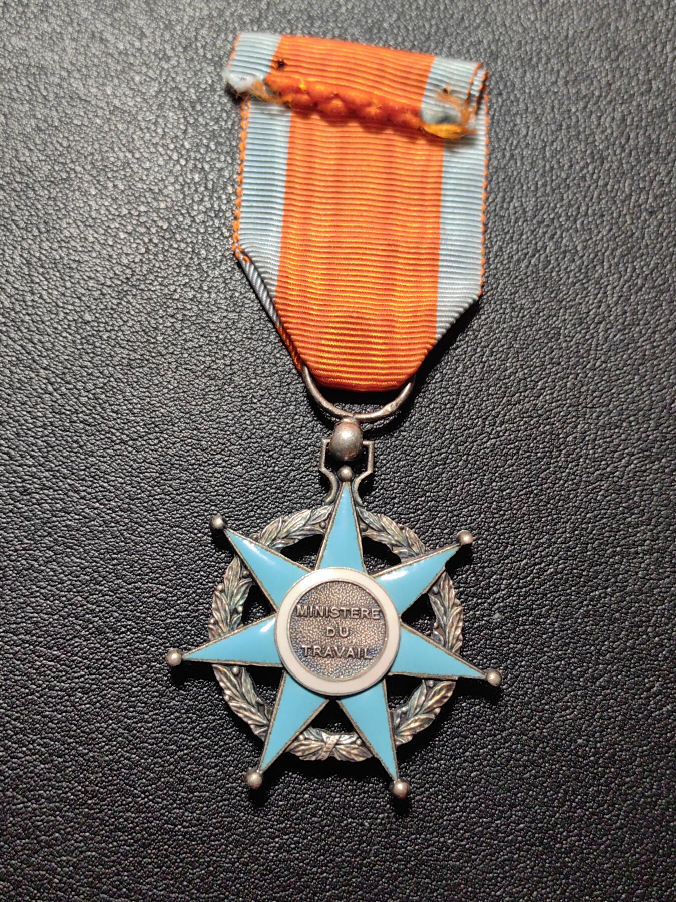 靖甫拍卖第五场 法国社会福利勋章 挂环打标