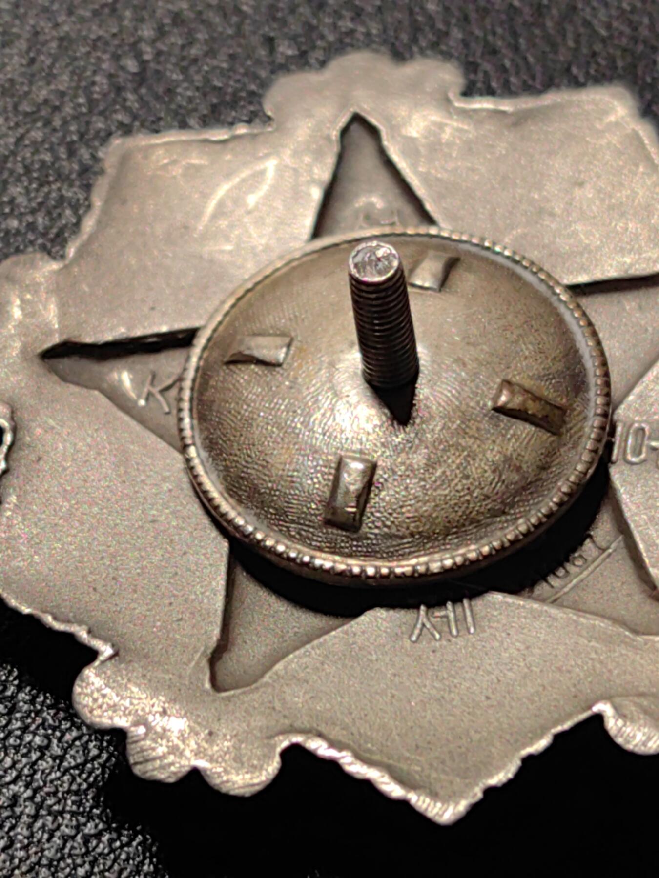 靖甫拍卖第五场 三级国旗勋章 小轮版