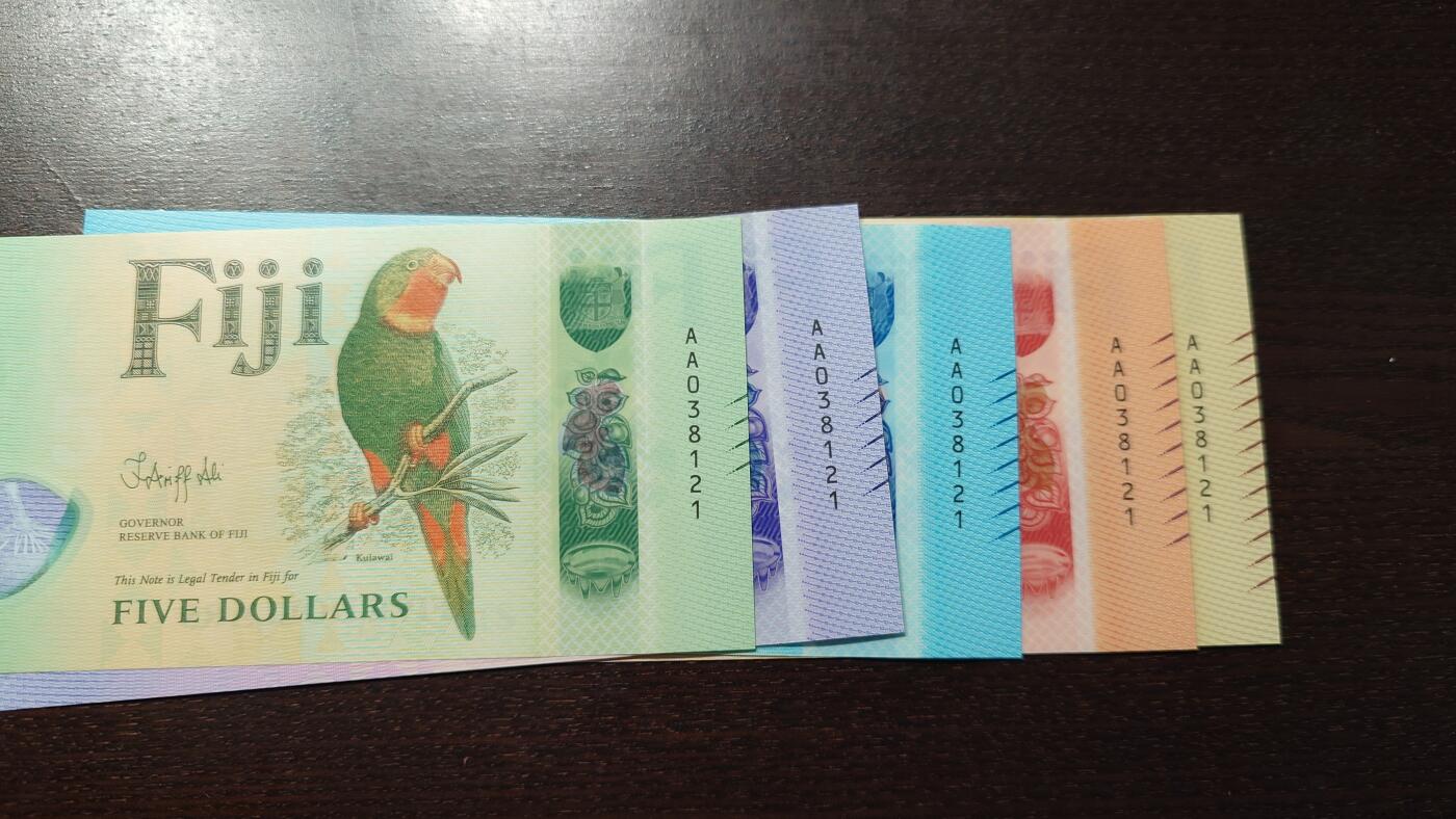 世界钱币～微拍第234期暨2026年第15期  新老库存清理低价起拍