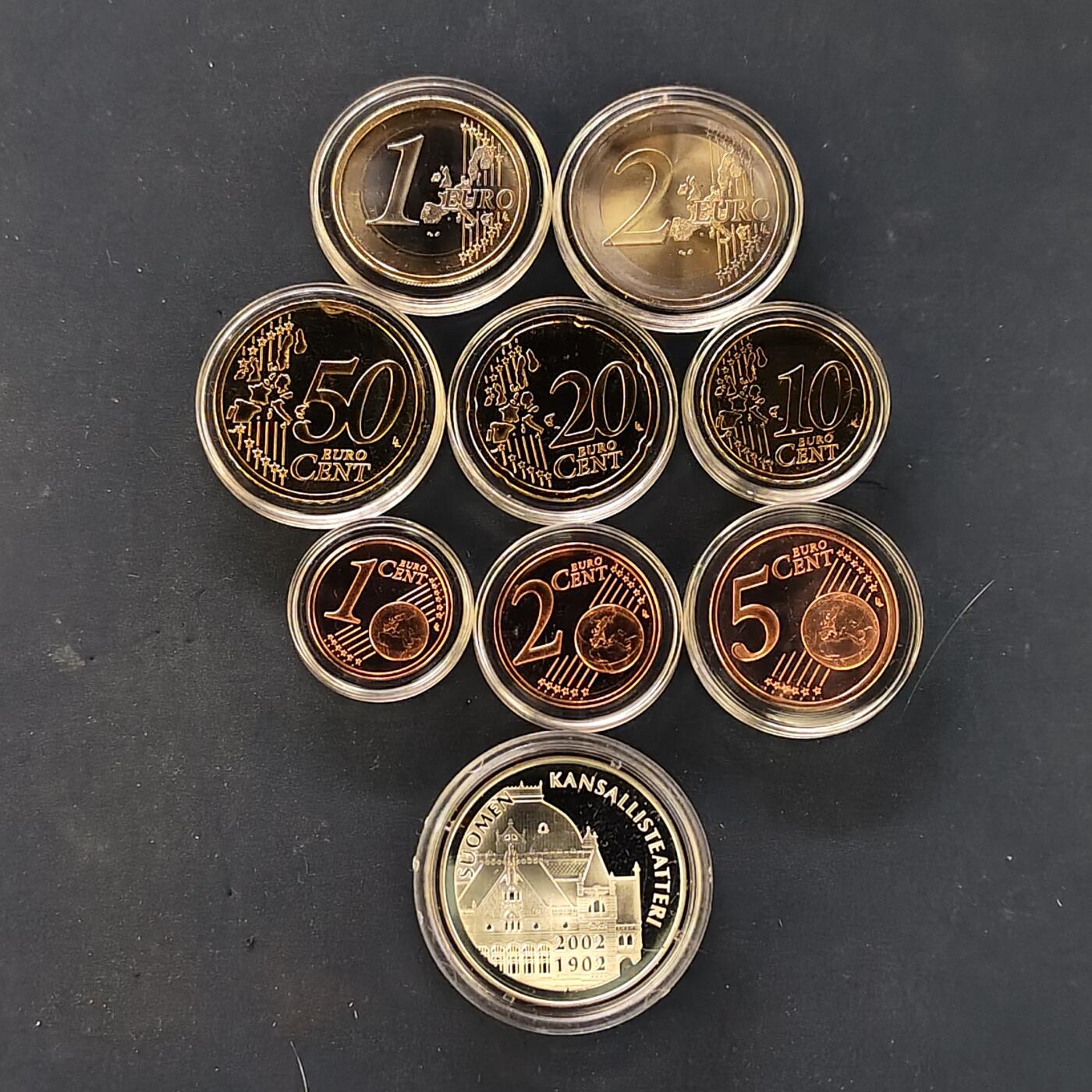 【全场包邮】纯粹捡漏拍505场 【少见】芬兰2002年官方年度流通精制套币-含国家剧院百年精制银章【10.5克92.5%】-盒证全-量8000