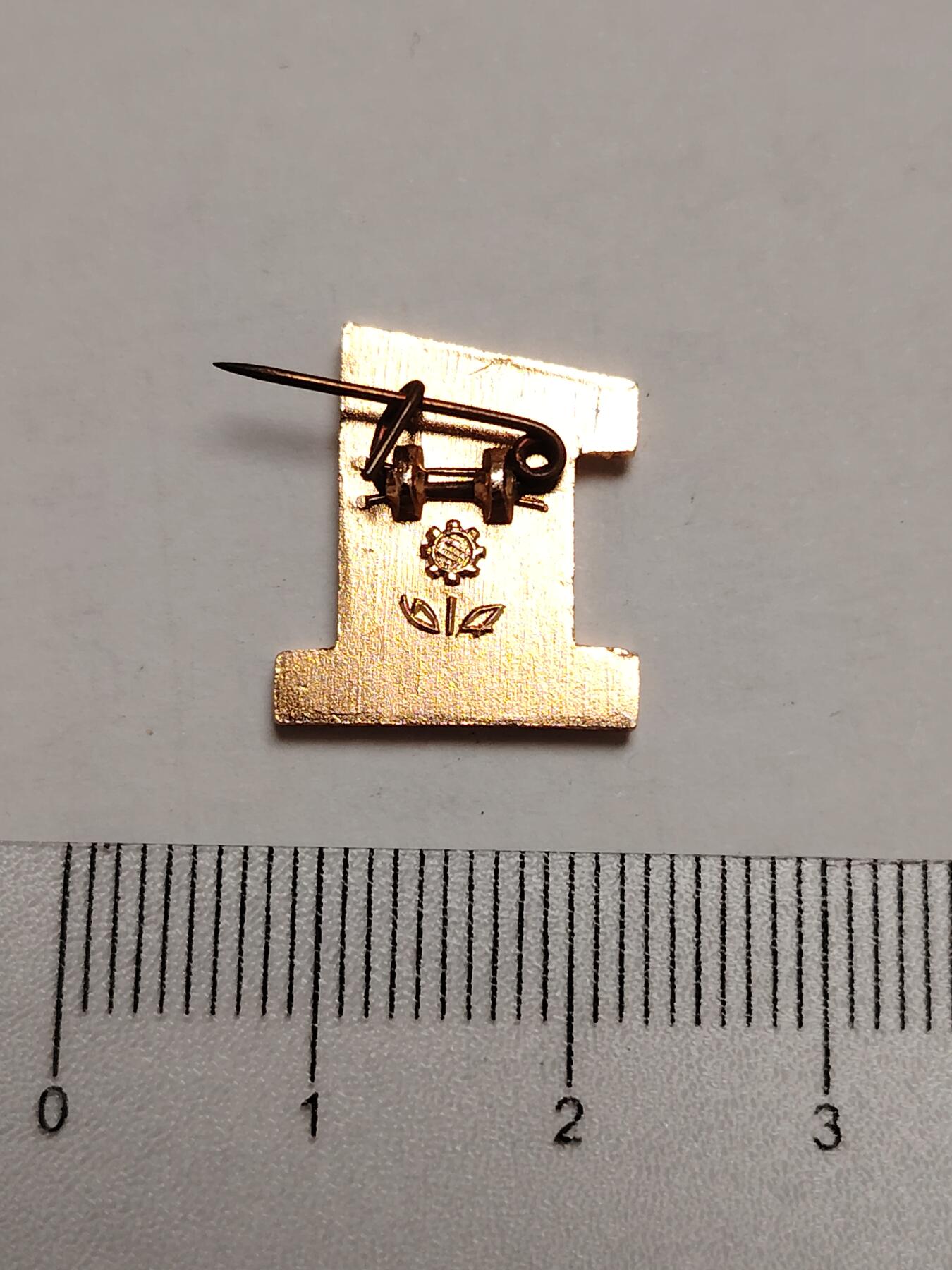 布加迪🐬～世界钱币(上海)🌾第 275 期 /  像章专场