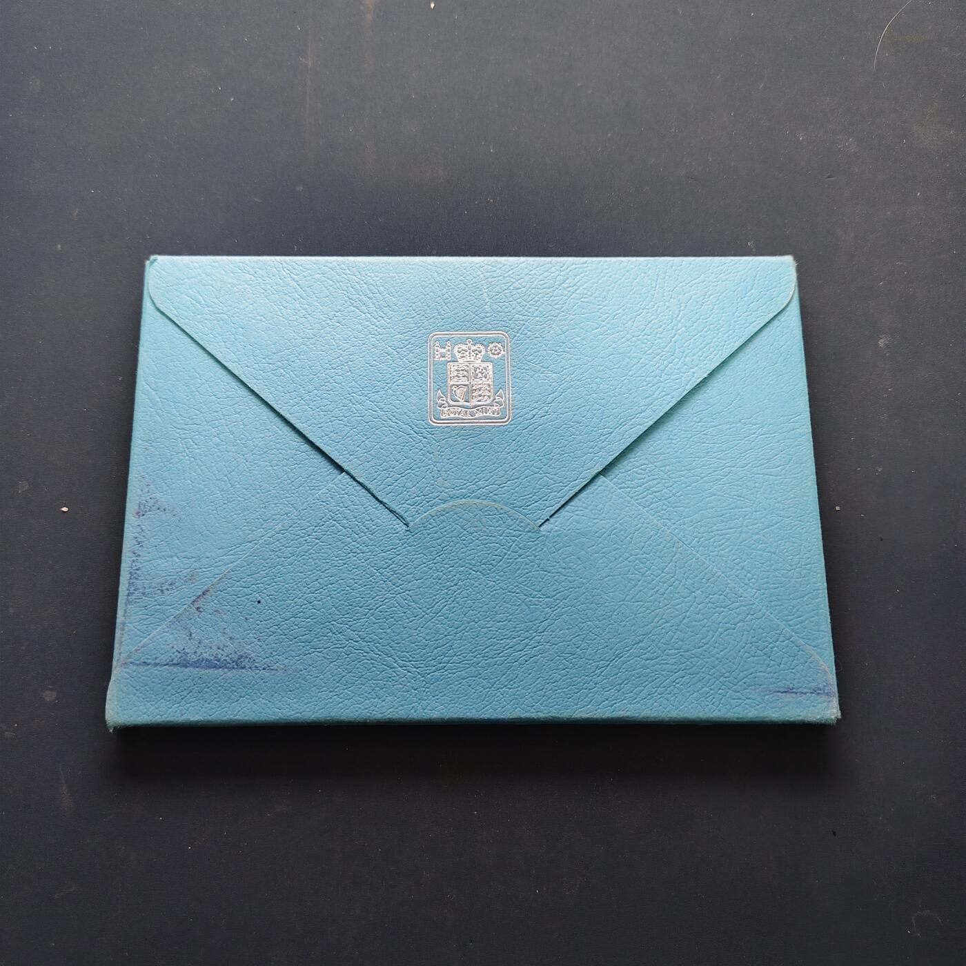 【全场包邮】纯粹捡漏拍505场 【少见】福克兰群岛1974年官方发行皇家厂经典信封装精制套币-PS1-量5000