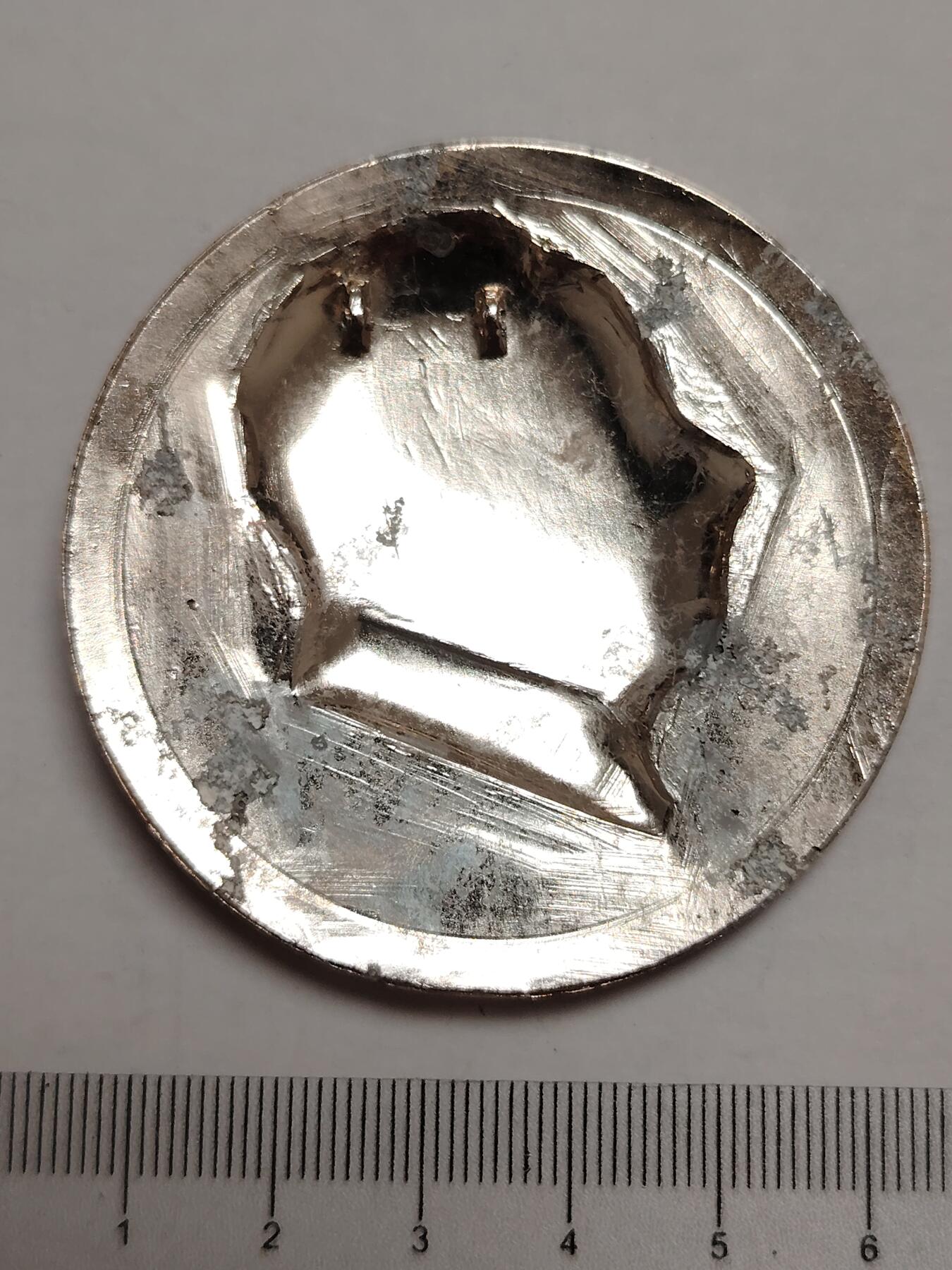 布加迪🐬～世界钱币(上海)🌾第 275 期 /  像章专场 大头像章 ～ 9号