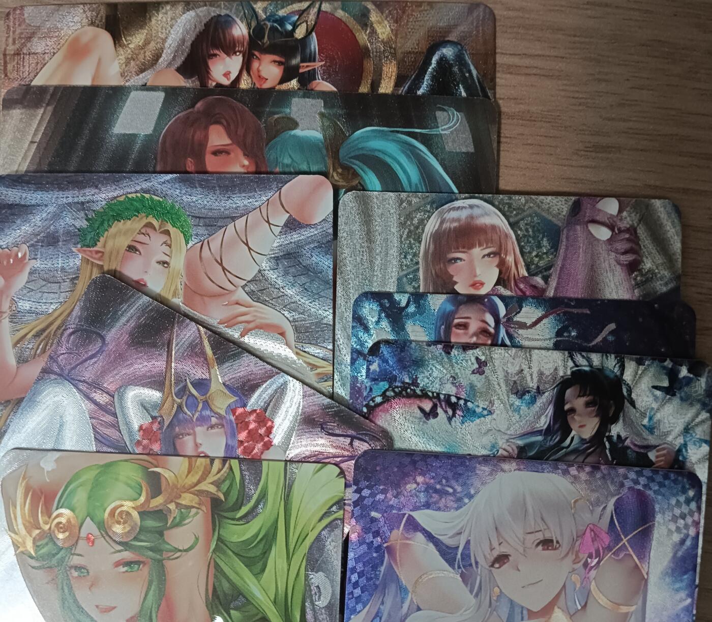 花开卡拍第61期（3月7号周六截拍，品控勿拍!!!拍品不寄存，运费5元（新疆需补运费差价或顺丰到付），自制卡难免瑕疵，可能存在轻微撞角爆边等出厂瑕疵，品控介意勿拍！） 艺术单卡 粗闪套卡9张 背面艺术版