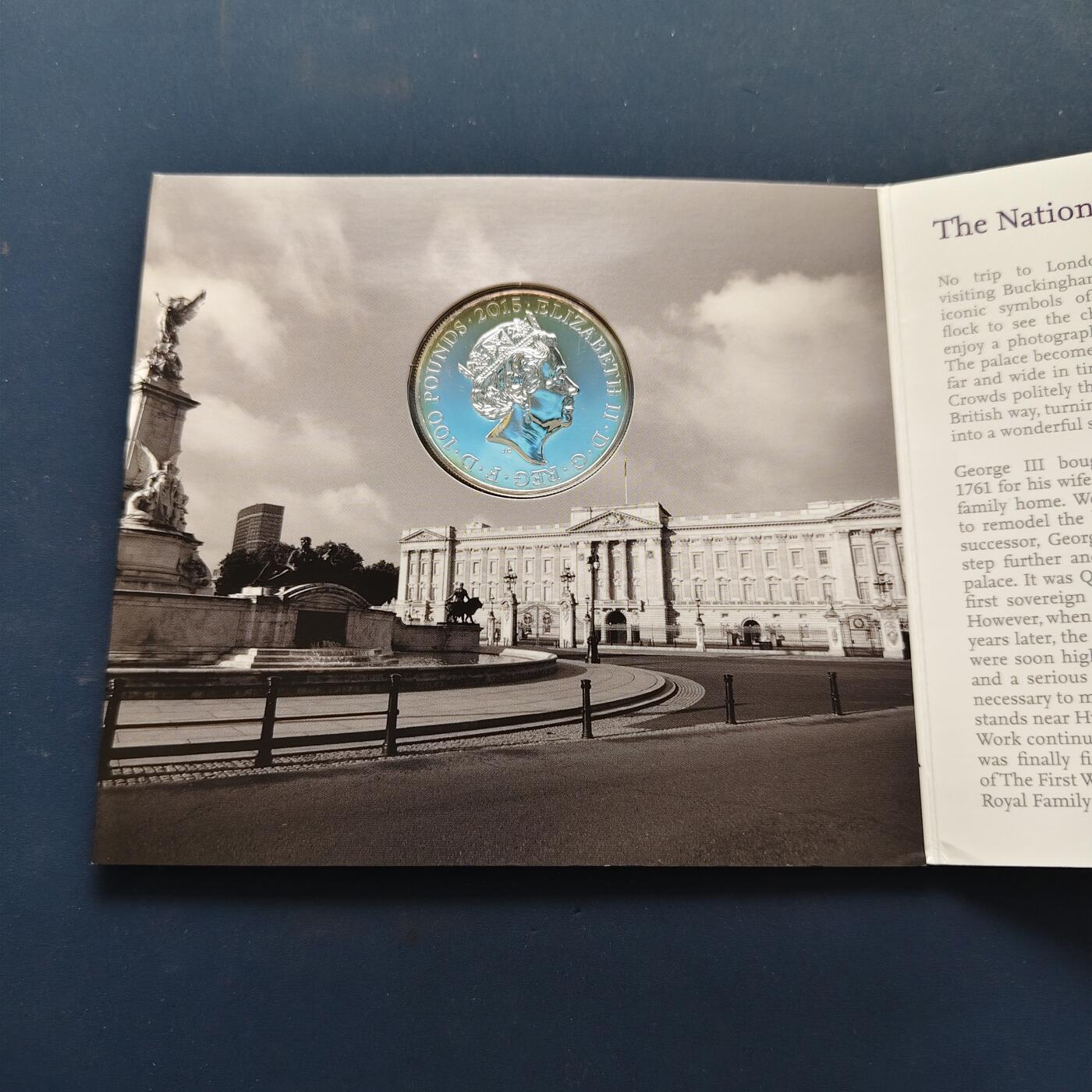 【全场包邮】纯粹捡漏拍505场 英国2015年100镑白金汉宫官方卡装克朗型加厚纪念银币【40毫米62.86克99.9%】