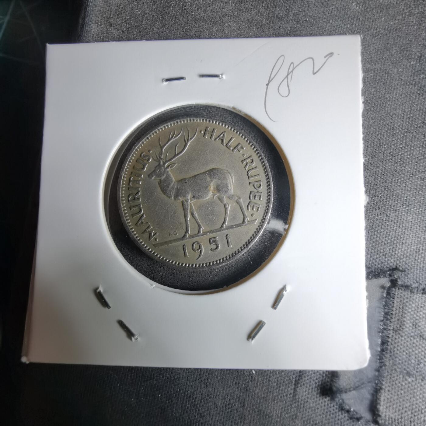 沼泽如烟--第998场 毛里求斯1951年半卢比