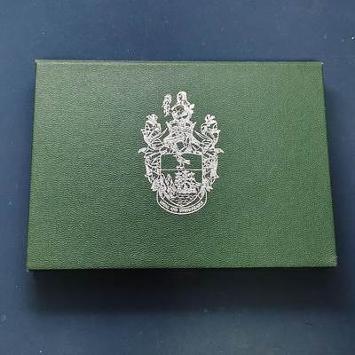 【全场包邮】纯粹捡漏拍505场 - 【稀少】圣赫勒拿和阿松森群岛1984年官方精制套币-此套少见推测发行量2500-3000（盒损）-PS1