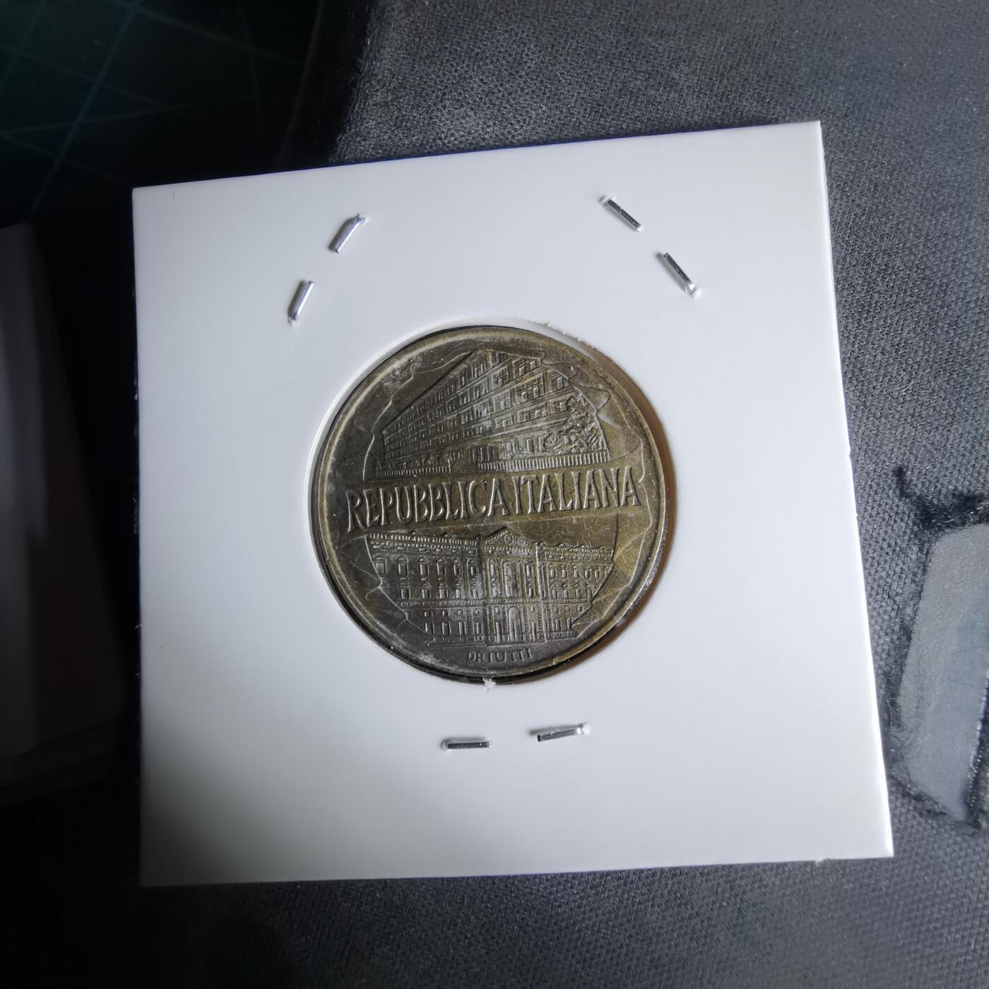 沼泽如烟--第998场 意大利1996年200里拉纪念币