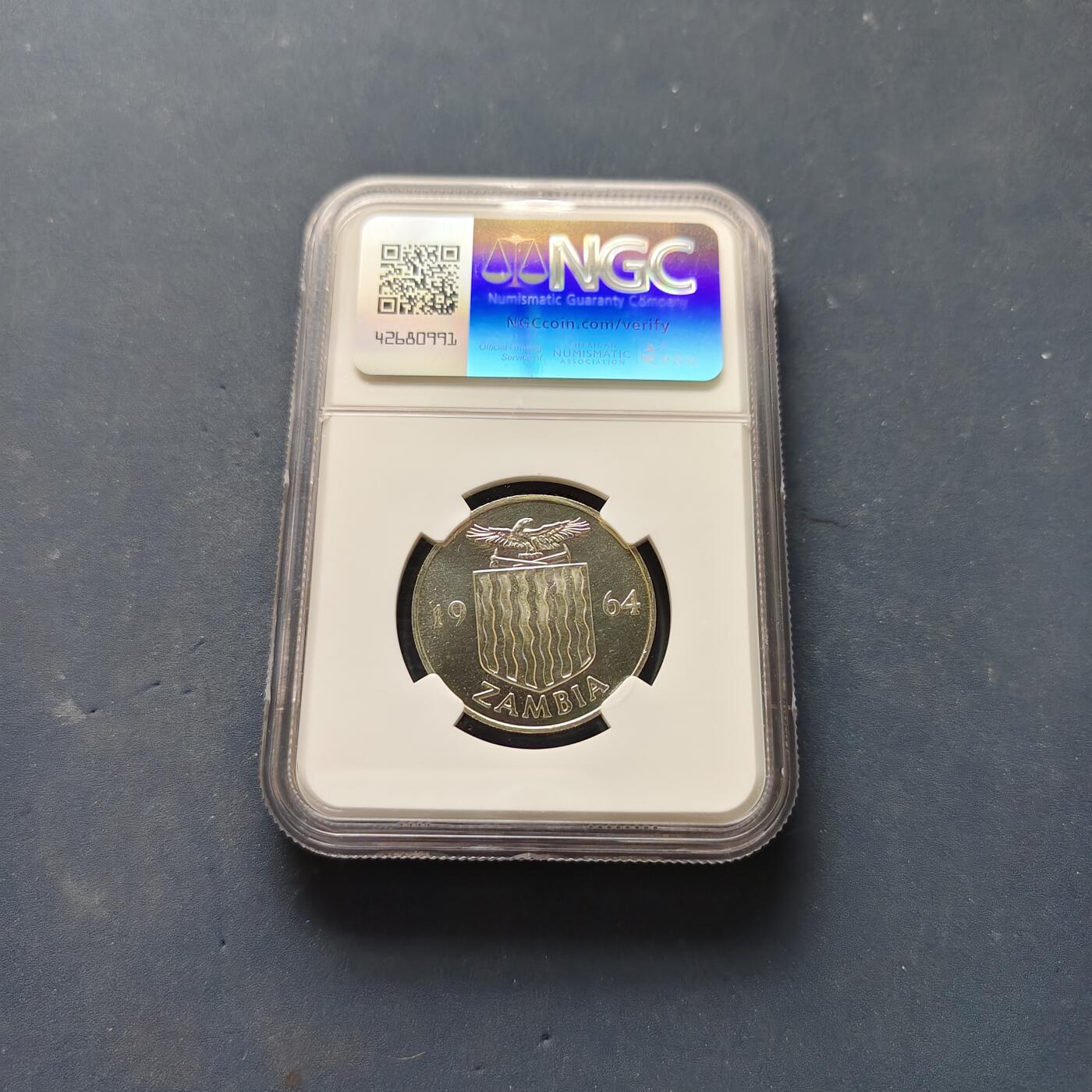 【全场包邮】纯粹捡漏拍505场 【收藏级·冠军分】赞比亚1964年独立首版流通币2先令精制币-NGC PF67 CAMEO