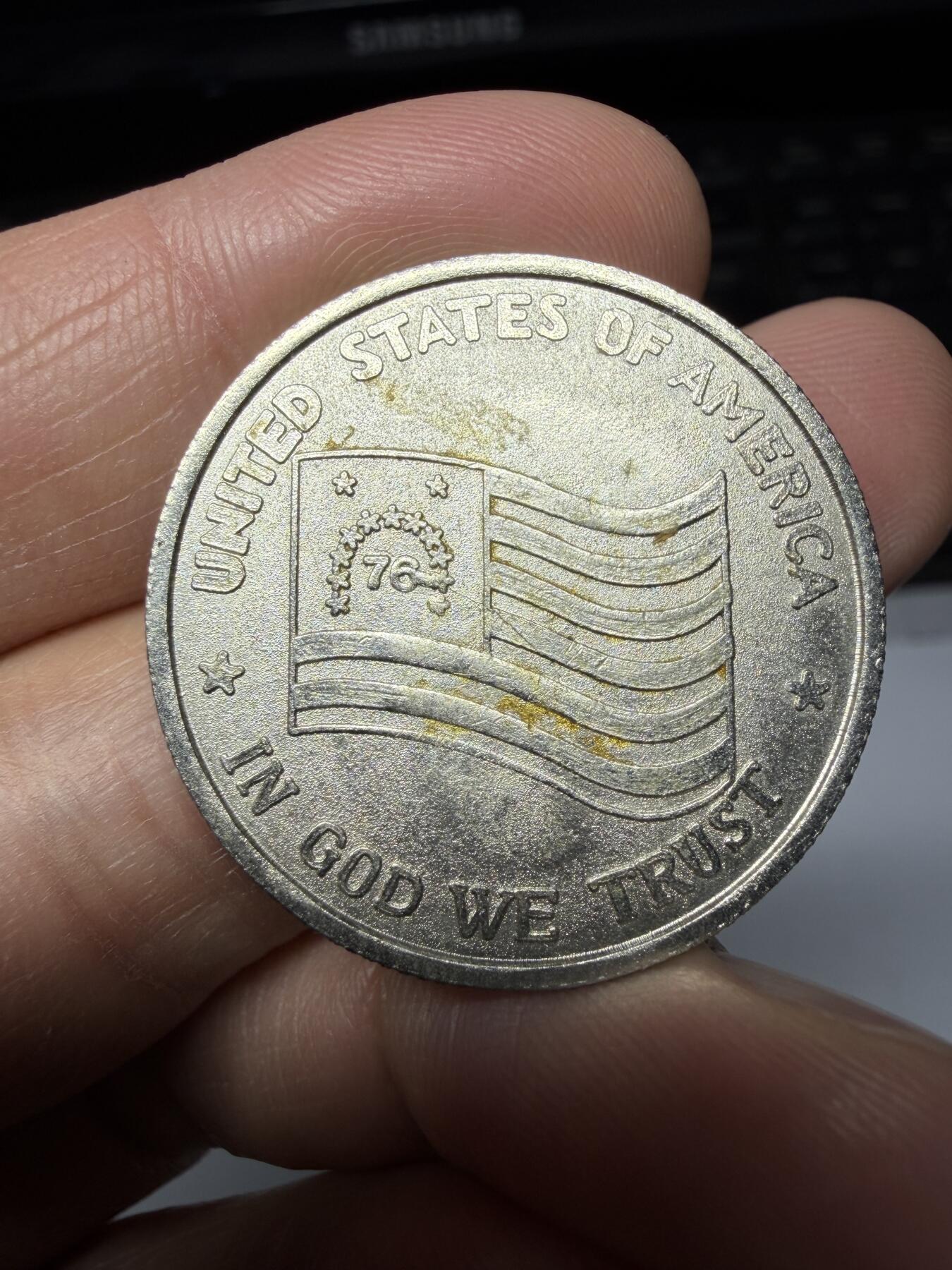 2025年集古藏今外币拍卖第二期-第8场—（总第308拍），可以寄存60天，满160元包邮。 美国纪念章，直径30毫米