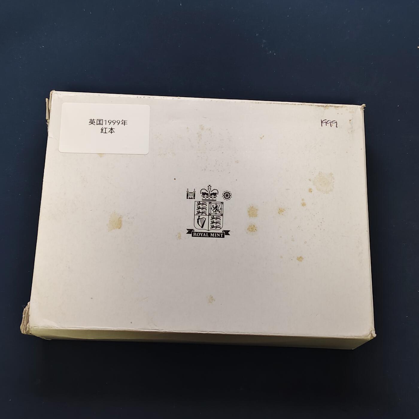 【全场包邮】纯粹捡漏拍505场 英国1999年官方红本精制套币-盒证全带详细介绍手册-含5镑戴安娜王妃+2镑橄榄球世界杯+1镑苏格兰狮徽精制纪念币