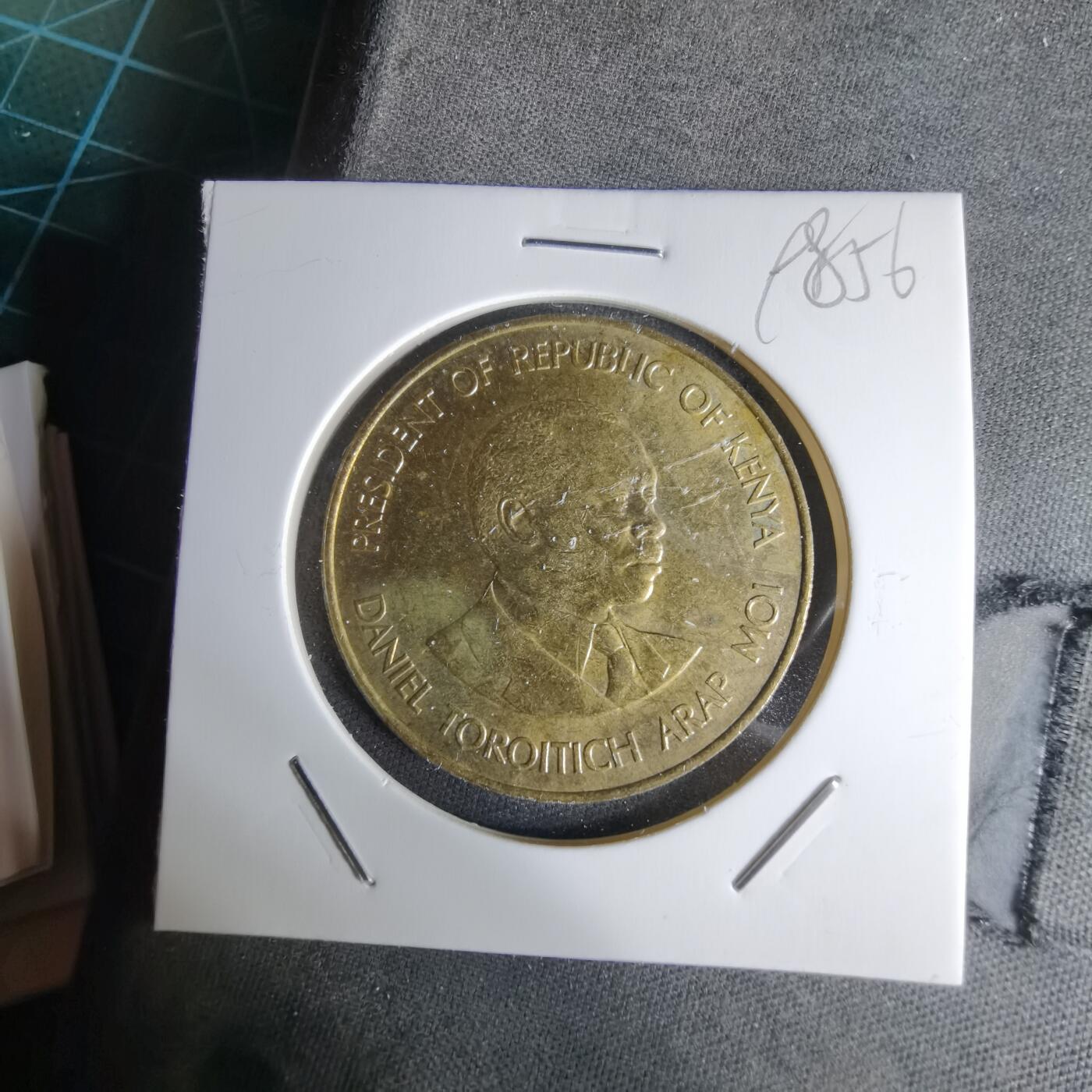 沼泽如烟--第998场 肯尼亚1987年十分