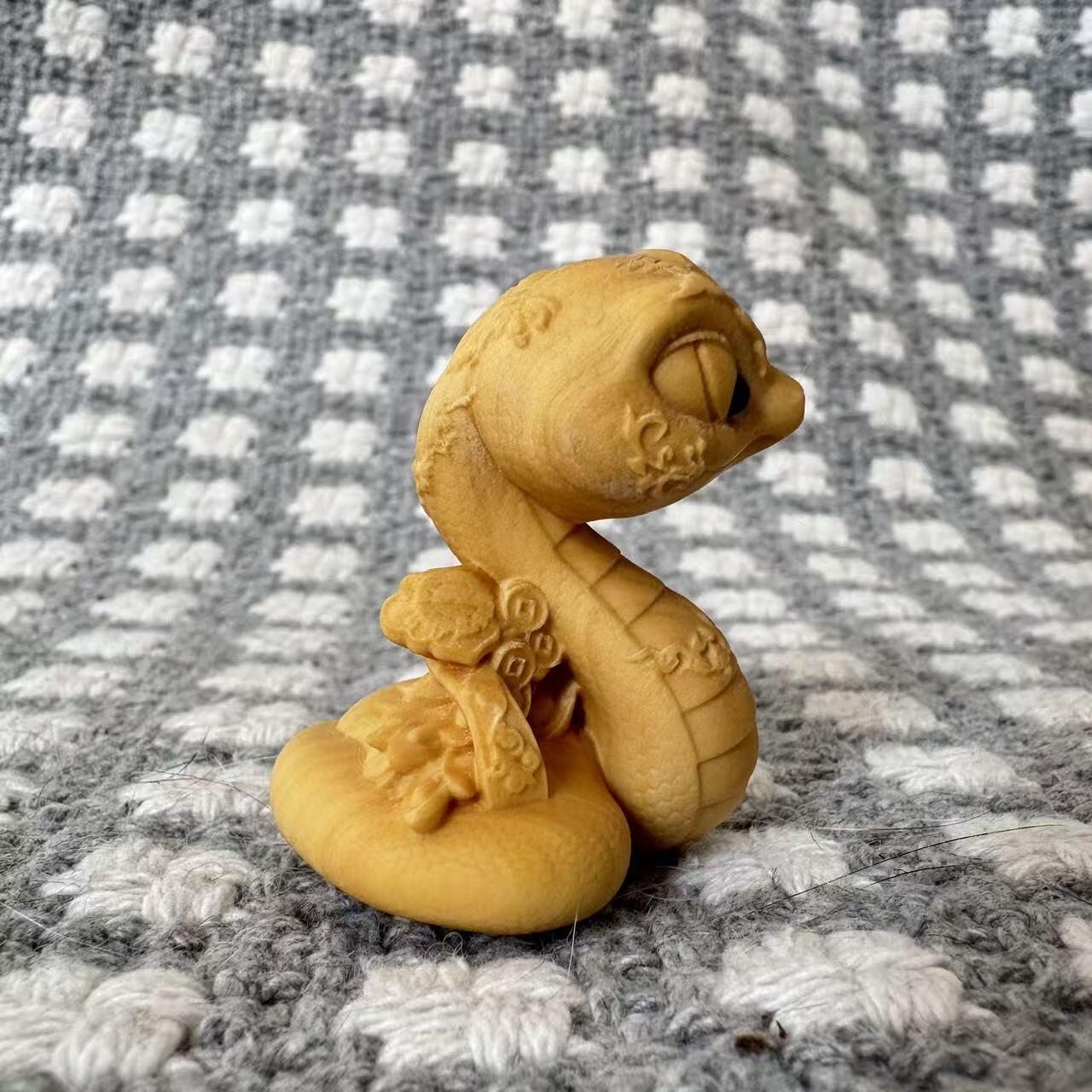 零元拍：哈基米系列，黄杨木雕12生肖之：蛇宝宝，高约：40MM。就这么可耐