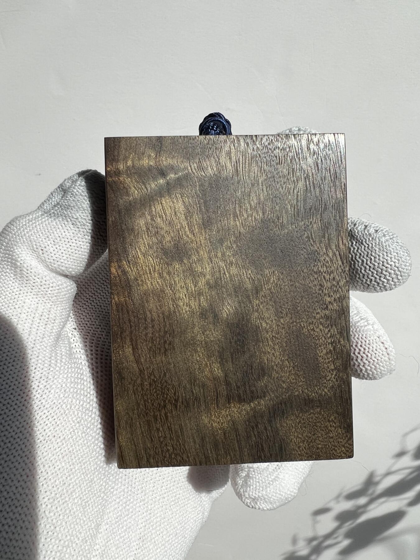 零元拍：A39 金丝楠牌子，3D立体波纹香喷喷的小金砖，金光闪闪，79/58.5/18.5MM