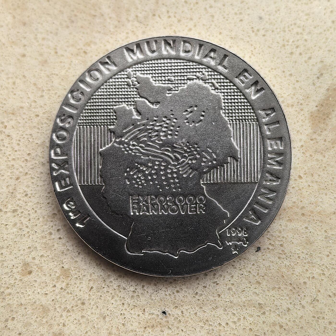 道一币馆币章第一百六十五场 古巴1998年2000年德国汉诺威首届世界博览会1比索纪念币