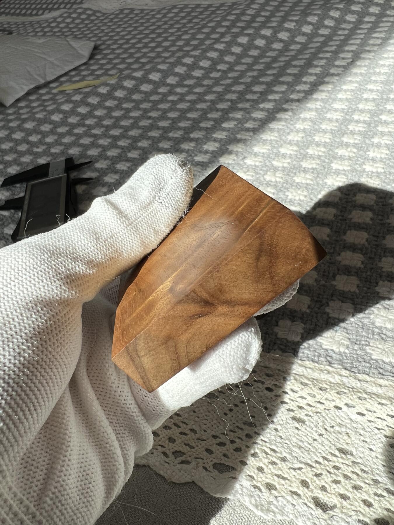 零元拍：A25 金丝楠牌子，3D立体波纹香喷喷的小金砖，金光闪闪，69/48.7/13MM