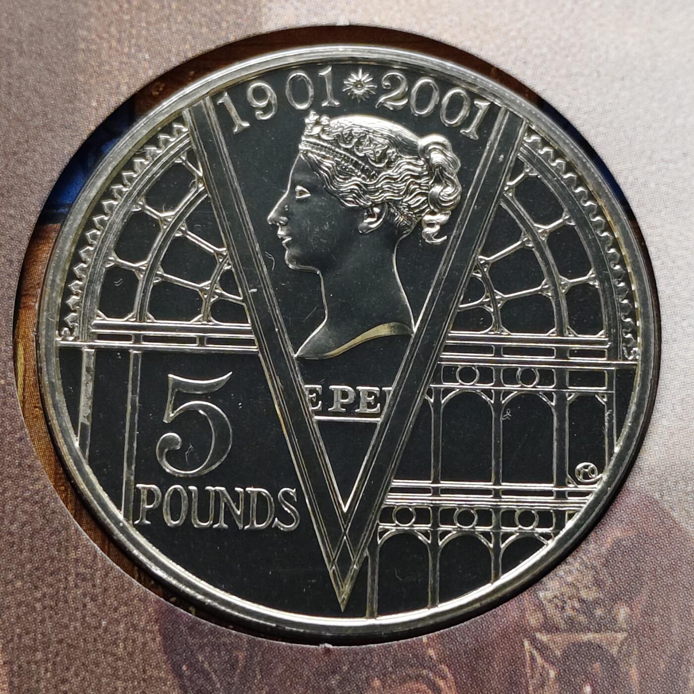 【全场包邮】纯粹捡漏拍505场 【邮币封】英国2001年5镑维多利亚时代100周年克朗型纪念币邮币封