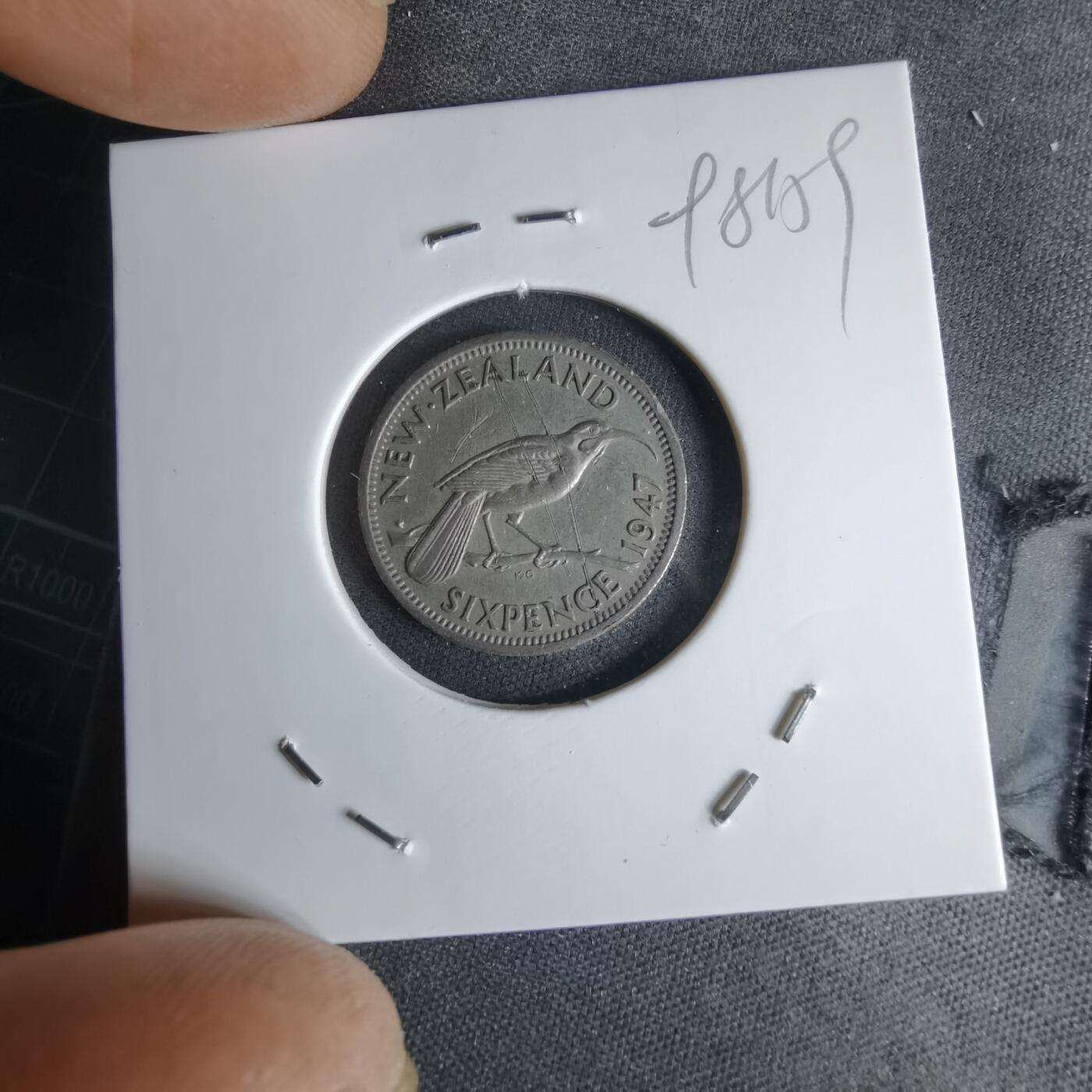 沼泽如烟--第998场 新西兰1947年6便士