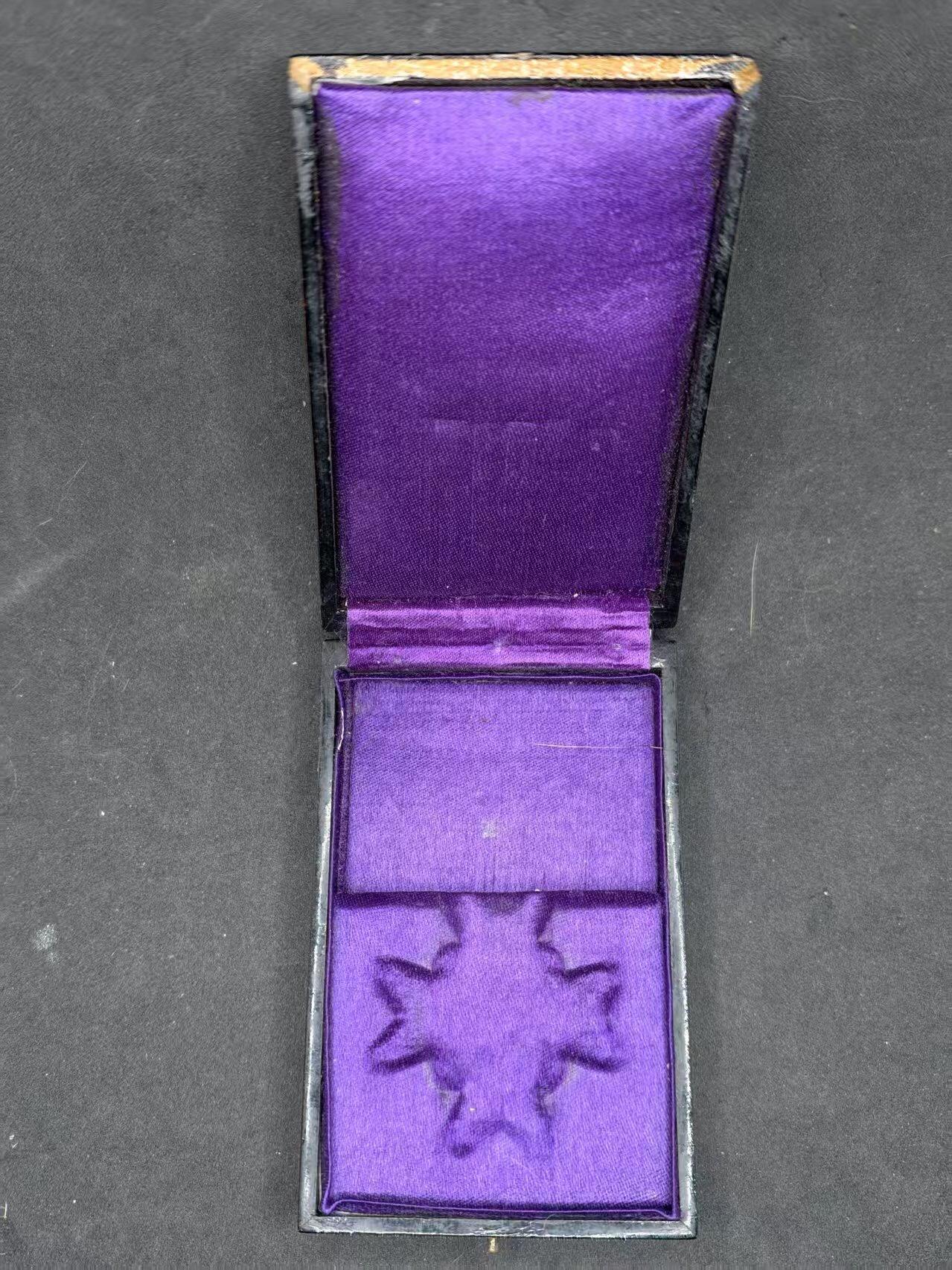 凯旋世界勋赏（持续上新中）（第22期新年大拍）（欢迎送拍）（对拍品有疑问请询问客服，不接受到手刀，出价默认拍品品相。请认真阅读拍卖规则！出价默认已认可！）（收到货请录制开箱视频，无视频概不处理问题。）