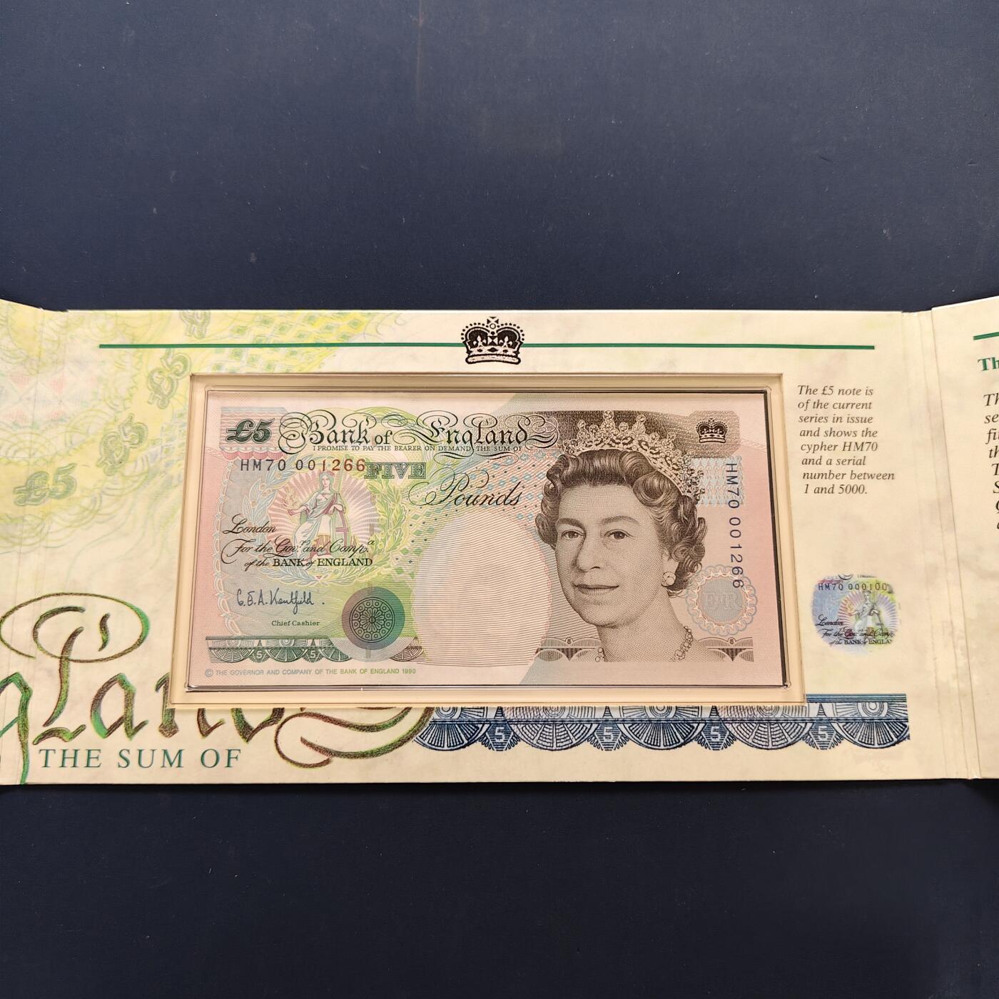 【全场包邮】纯粹捡漏拍505场 英国官方发行5镑收藏册-含1996年5镑女王70大寿克朗型纪念币+英格兰银行5镑纸钞