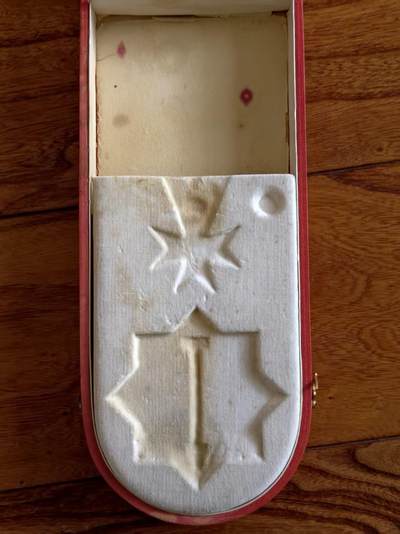 凯旋世界勋赏（持续上新中）（第22期新年大拍）（欢迎送拍）（对拍品有疑问请询问客服，不接受到手刀，出价默认拍品品相。请认真阅读拍卖规则！出价默认已认可！）（收到货请录制开箱视频，无视频概不处理问题。） - 奥地利 二共 大十字级共和国功勋 原盒