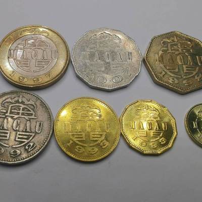 同乐钱币 - 真品澳门硬币早期一毫-10圆双色币7枚套流通品