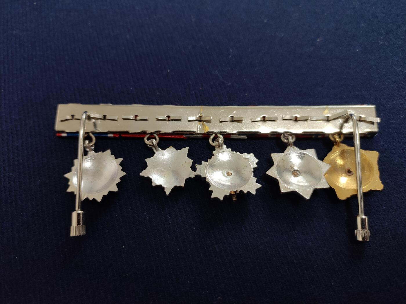 时顺第二十九拍(新年大拍) 南斯拉夫mini章五联排，第四枚为少见的南斯拉夫游击队勋章