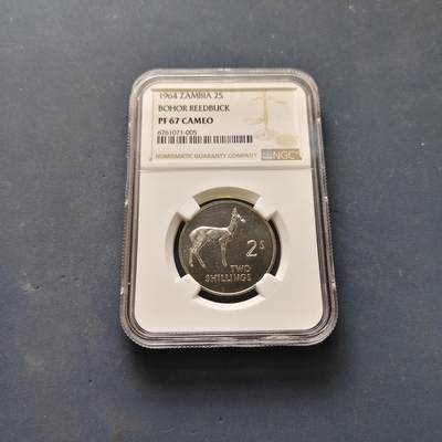 【全场包邮】纯粹捡漏拍505场 - 【收藏级·冠军分】赞比亚1964年独立首版流通币2先令精制币-NGC PF67 CAMEO