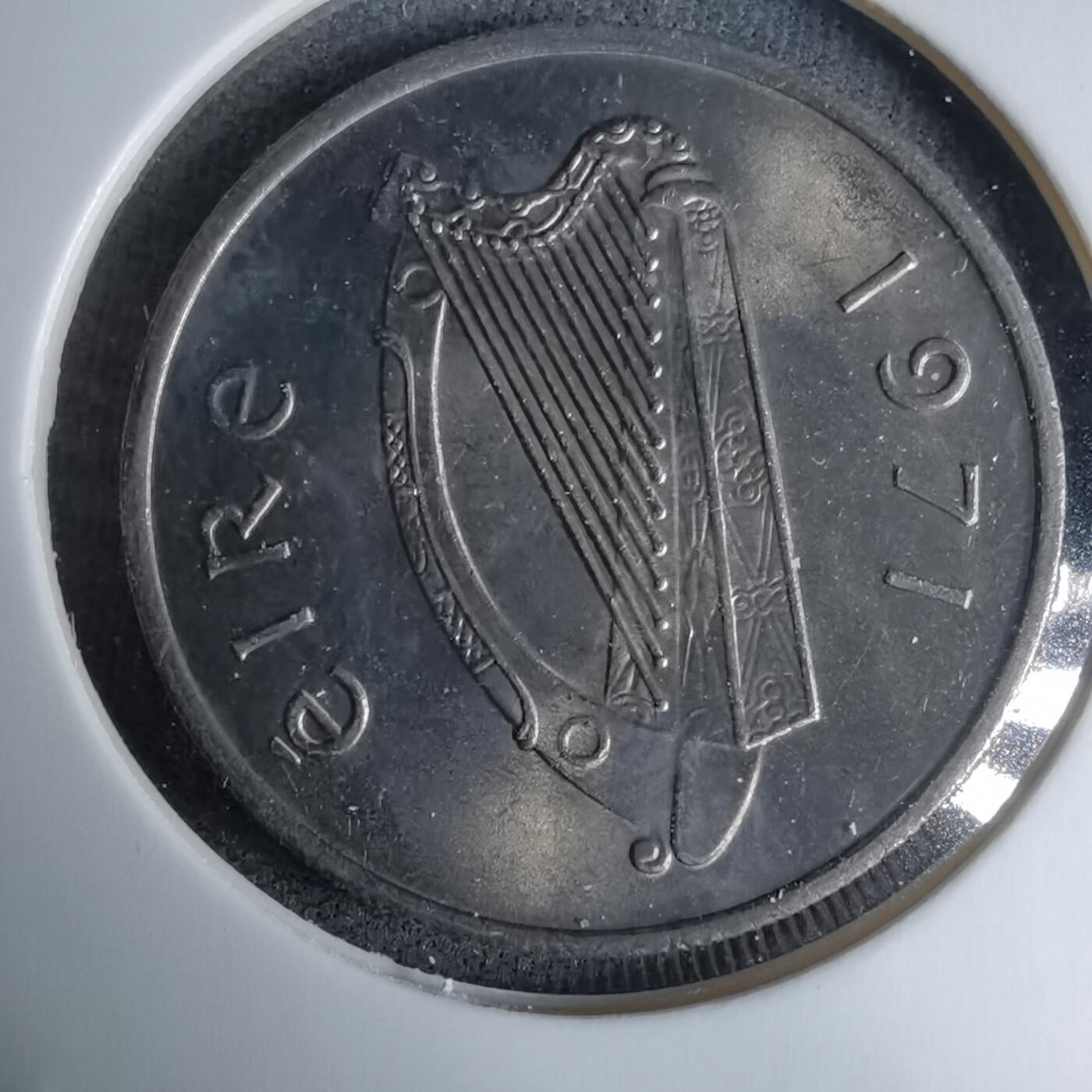 沼泽如烟--第997场 爱尔兰1971年5便士