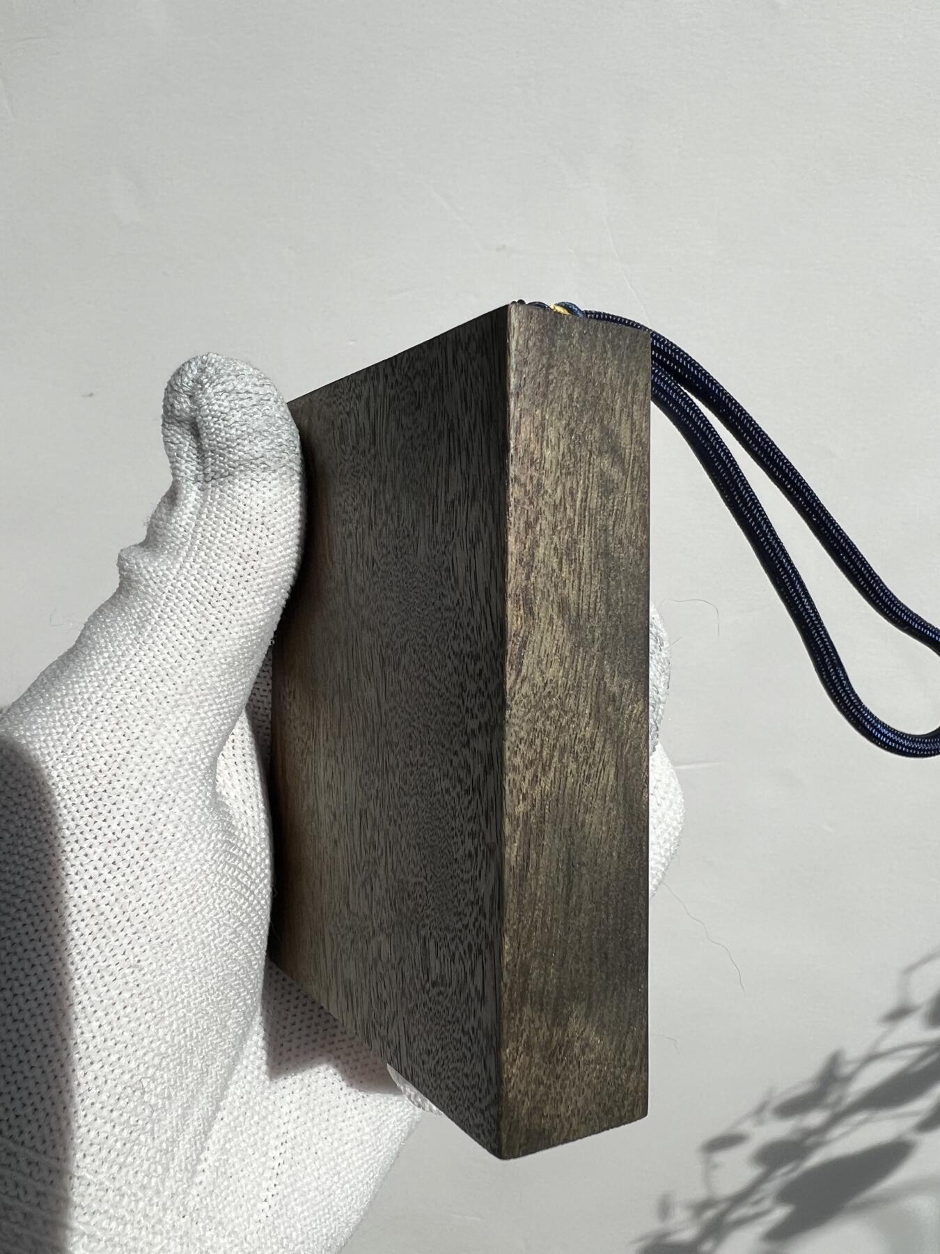 零元拍：A39 金丝楠牌子，3D立体波纹香喷喷的小金砖，金光闪闪，79/58.5/18.5MM