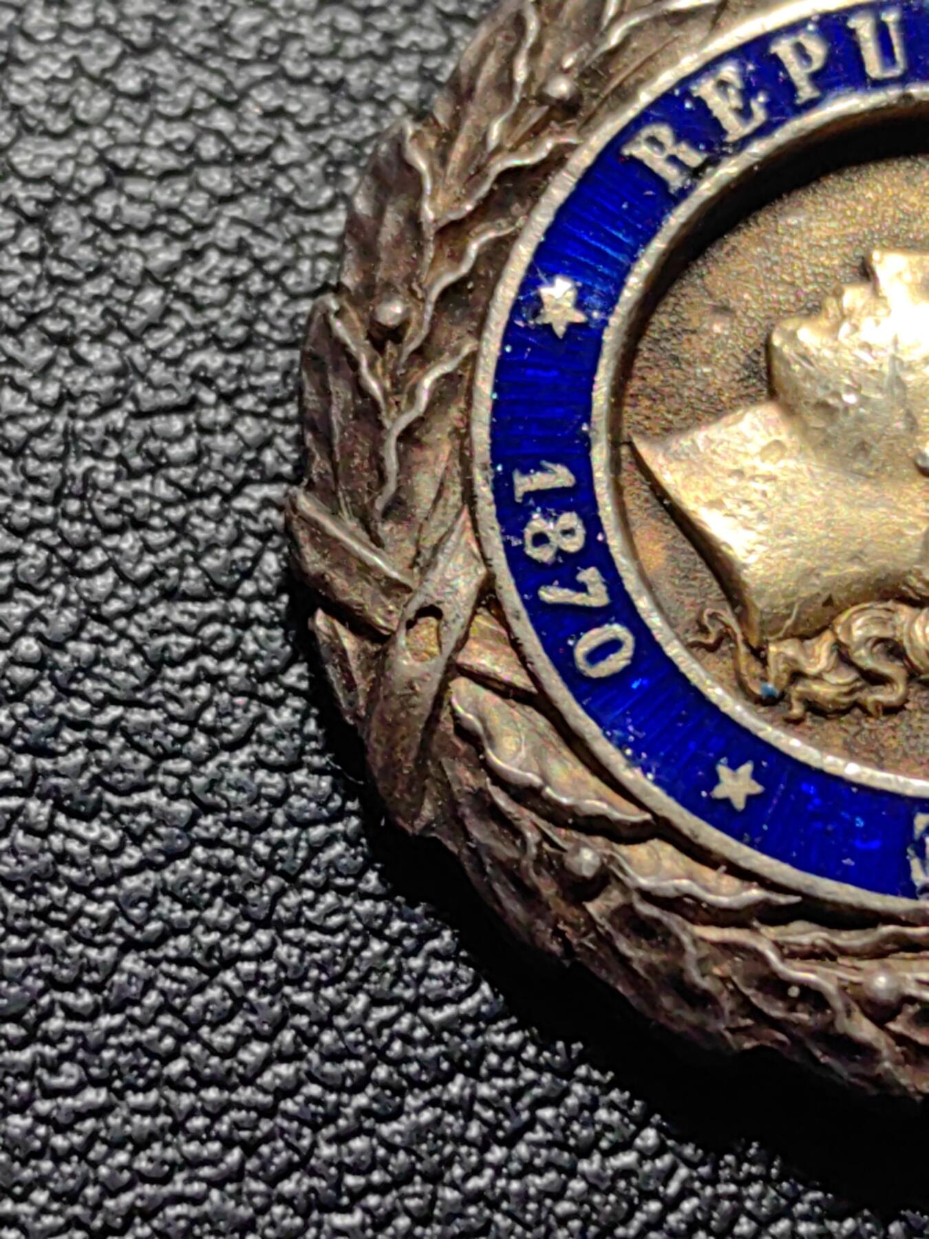 靖甫拍卖第五场 法国军功奖章 正面底部野猪头银标 早期版珐琅圈有底纹