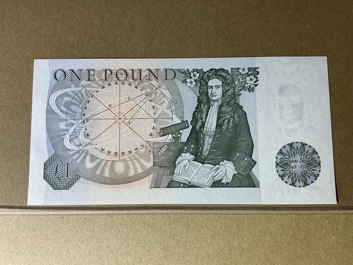 【礼羽收藏】🌏世界钱币拍卖125期 英国 D序列1镑 牛顿 首签a版 狮子6666 全新unc