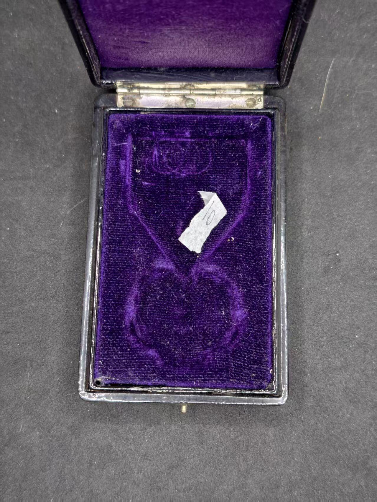 凯旋世界勋赏（持续上新中）（第22期新年大拍）（欢迎送拍）（对拍品有疑问请询问客服，不接受到手刀，出价默认拍品品相。请认真阅读拍卖规则！出价默认已认可！）（收到货请录制开箱视频，无视频概不处理问题。）