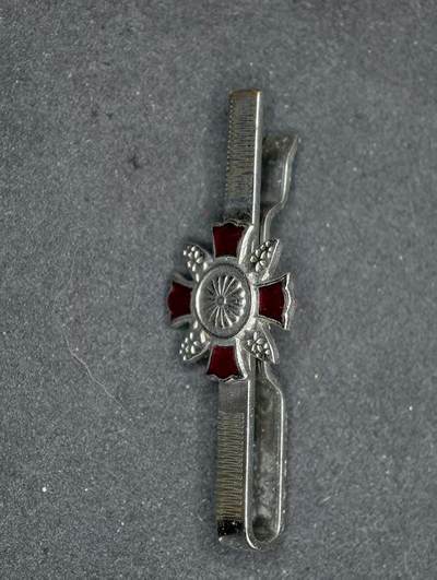 凯旋世界勋赏（持续上新中）（第22期新年大拍）（欢迎送拍）（对拍品有疑问请询问客服，不接受到手刀，出价默认拍品品相。请认真阅读拍卖规则！出价默认已认可！）（收到货请录制开箱视频，无视频概不处理问题。） - 军人伤夷略夹