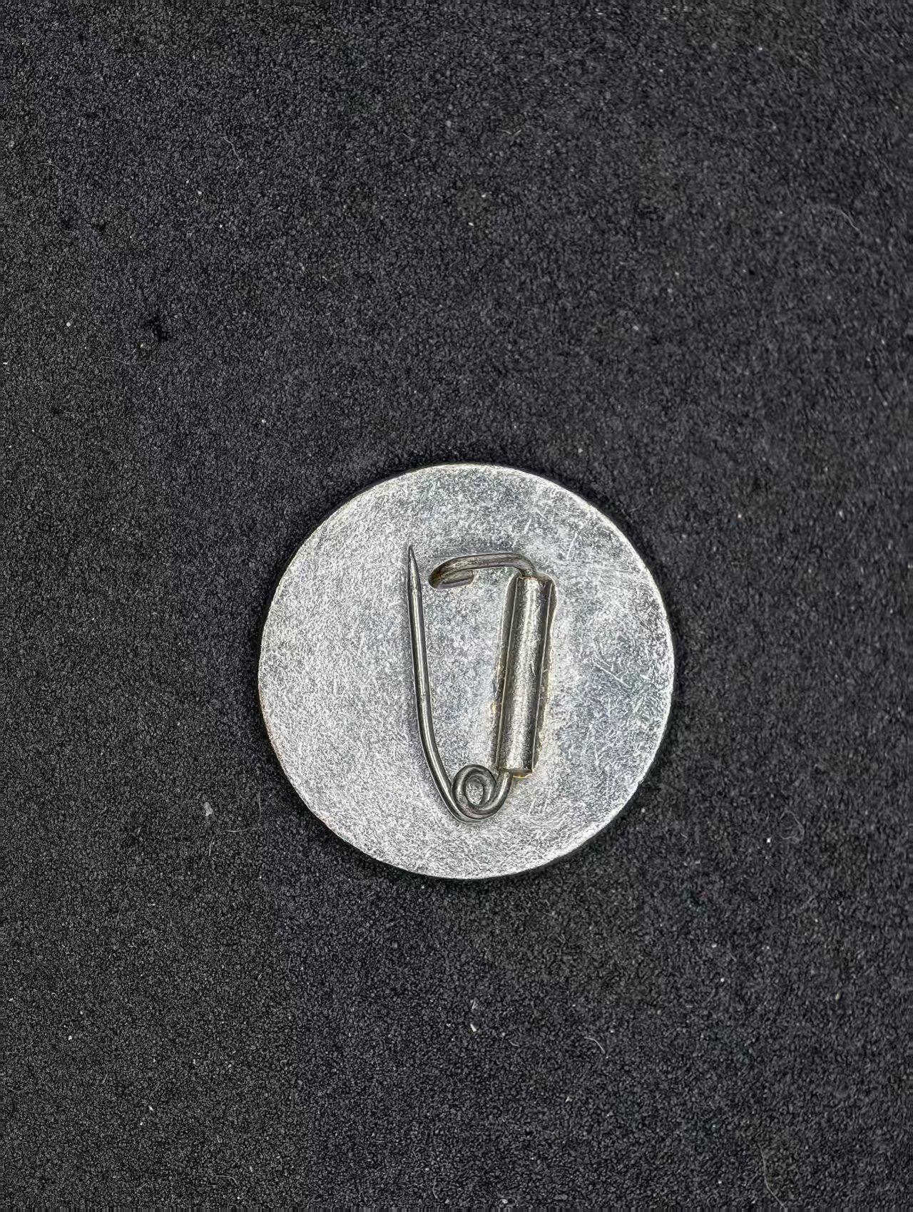 凯旋世界勋赏（持续上新中）（第22期新年大拍）（欢迎送拍）（对拍品有疑问请询问客服，不接受到手刀，出价默认拍品品相。请认真阅读拍卖规则！出价默认已认可！）（收到货请录制开箱视频，无视频概不处理问题。）