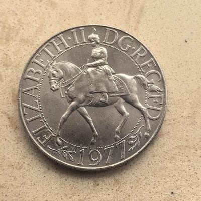 道一币馆币章第一百六十五场 - 英国1977年伊丽莎白二世登记25周年克朗纪念币