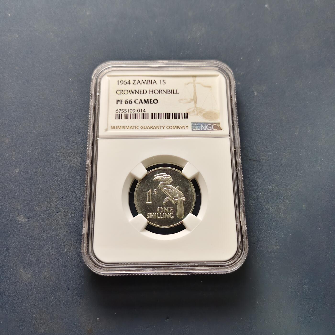 【全场包邮】纯粹捡漏拍505场 【收藏级·冠军分】赞比亚1964年独立首版流通币1先令精制币-NGC PF66 CAMEO