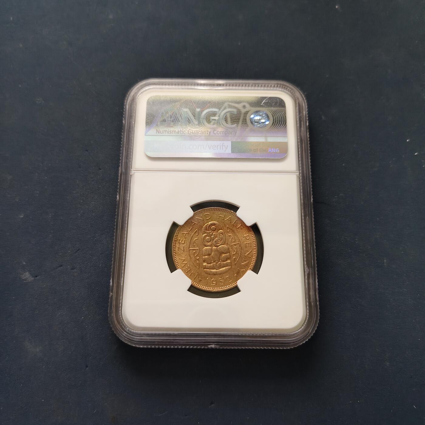 【全场包邮】纯粹捡漏拍505场 【收藏级·亚军分】新西兰1952年乔治六世1/2分铜币-NGC MS65 RD