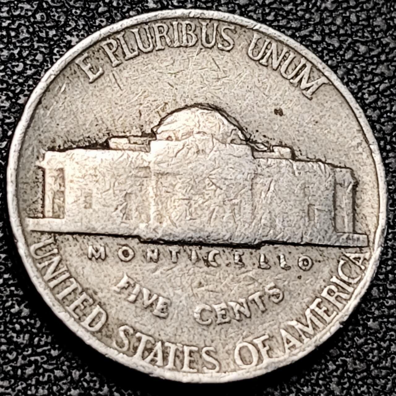 泉币菌-第193场- 新年第一场 新年快乐 本场拍品多 请提前出价 美国1940年5美分纪念币 杰斐逊 及 故居蒙蒂塞洛庄园 21mm