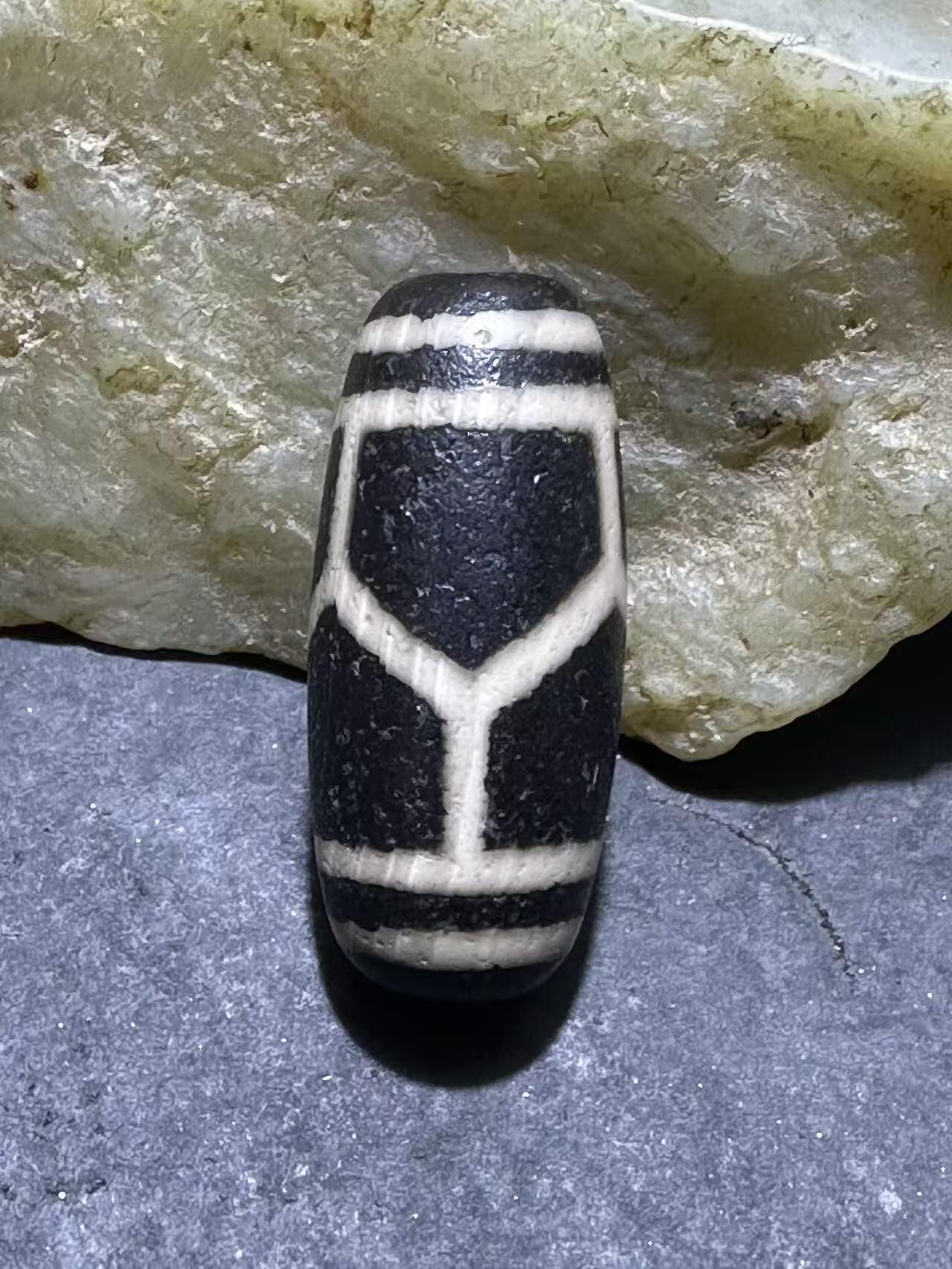 仅此一颗，精品藏传龟甲天珠一颗，