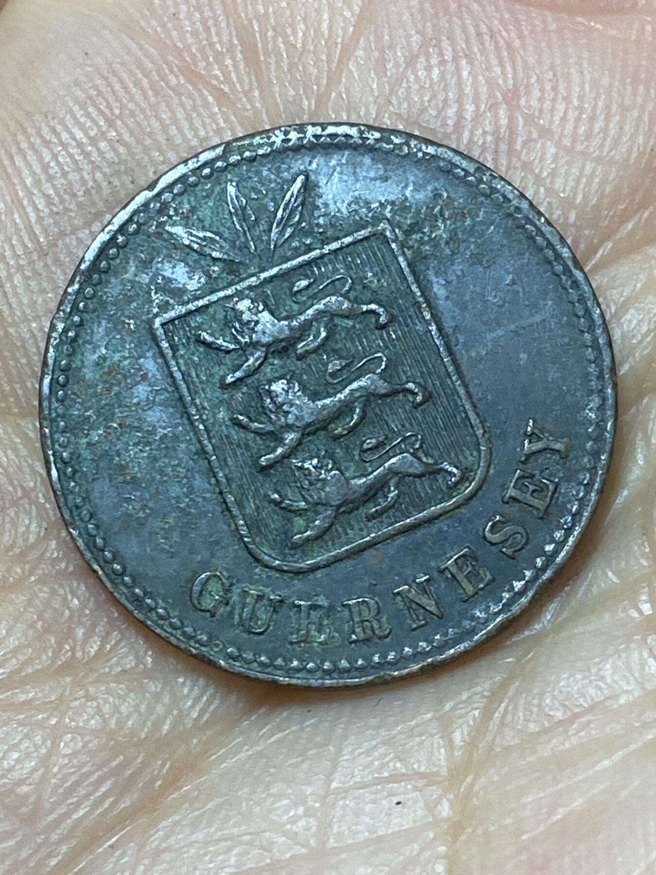 2026年第二十九场(总第一百九十八场）英国一线回流散币新年初九特拍场第一场(免佣金) 英属根西岛🇬🇬1885年2道布(维多利亚女王时期第二版，H标喜敦厂造)