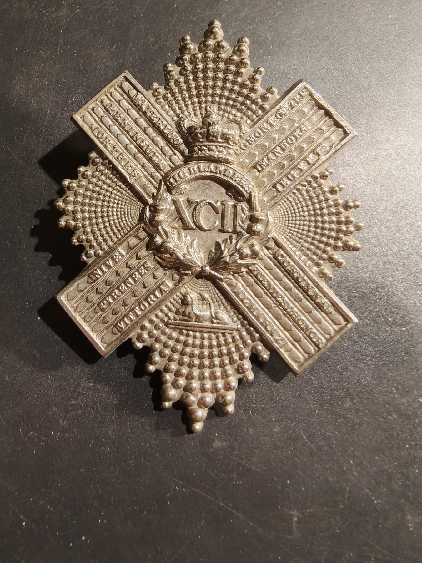 老王徽章第183期 英国第92戈登高地步兵团腰带徽章     大尺寸     维多利亚时期