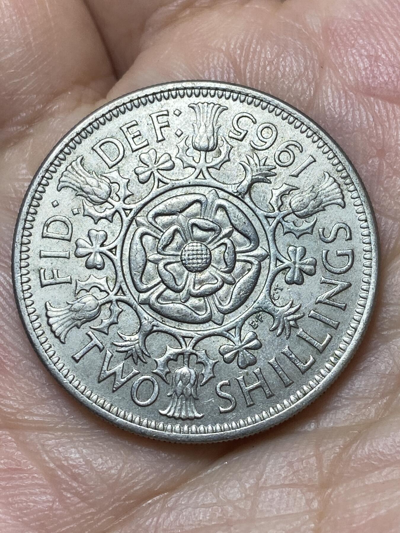 2026年第二十九场(总第一百九十八场）英国一线回流散币新年初九特拍场第一场(免佣金) 英国🇬🇧1965年2先令(伊丽莎白二世青年桂冠第二版)