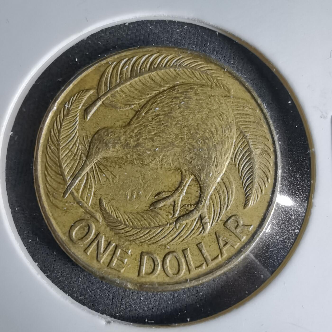 沼泽如烟--第999场 新西兰1990年一元