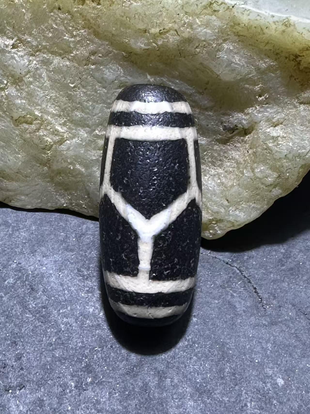 仅此一颗，精品藏传龟甲天珠一颗，